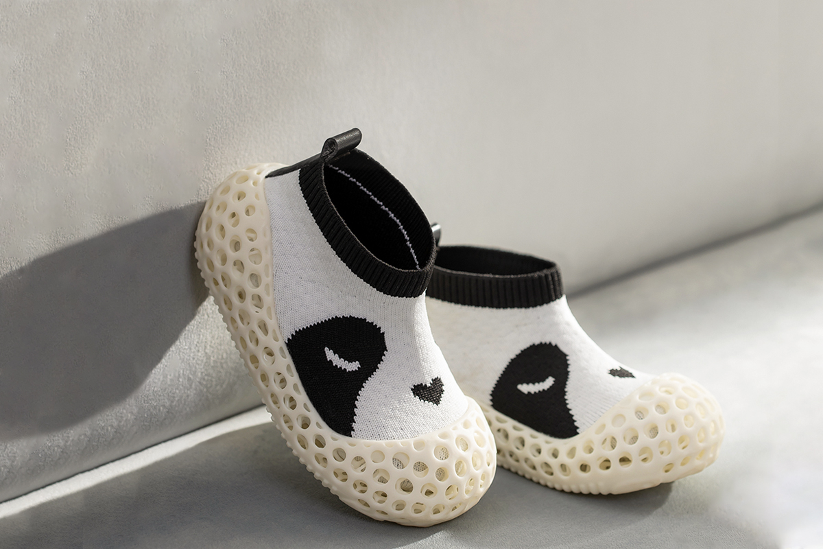白底小熊猫儿童3D打印学步鞋